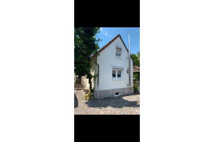 Haus mit Charakter - 349.000,00&nbsp;EUR Kaufpreis, ca.&nbsp; 78,00&nbsp;m&sup2; in Niederdorfelden (PLZ: 61138)