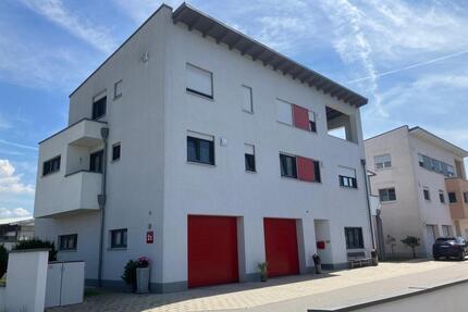 DG-Wohnung 2,5 Zimmer, 96 qm mit EBK, Süd-Balkon und Garage - Deggendorf