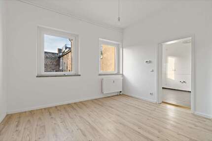 Wohnung zum Mieten in Halle 559,00 € 73 m²