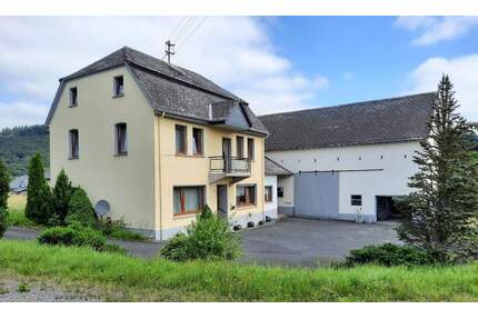 Gepflegte Hofstelle mit 1,44 ha Weideland (erweiterbar), ideal für Pferdehaltung oder Menschen mit großem Platzbedarf! - Kelberg Zermüllen