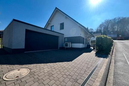 Provisionsfreies, modernes Haus nahe Köln - Overath