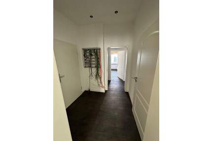 Frei ab sofort Gute Lage 4-Zimmer-Wohnung Bis 4-er WG-geeignet - Trier Innenstadt