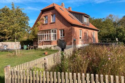 Idyllische Hofstelle mit weitem Blick in die Natur - Gusborn