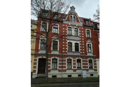 Schöne Dachgeschosswohnung - 315,00&nbsp;EUR Kaltmiete, ca.&nbsp; 52,10&nbsp;m&sup2;&nbsp;Wohnfl&auml;che in Bernburg (PLZ: 06406)