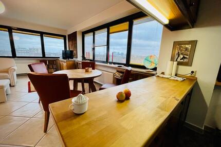 Panoramablick über Hamburg ( 2 Zimmer Wohnung im Mundsburgtower)