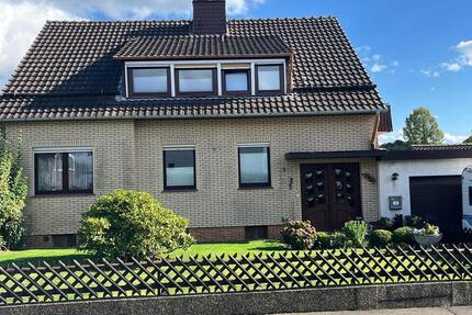 Provisionsfrei: Ein- bis Zweifamilienhaus in Staufenberg