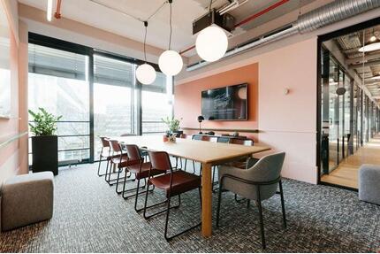Tagespass im Fuksas-Büro Hamburg Neustadt – Elbeblick & flexible Konditionen