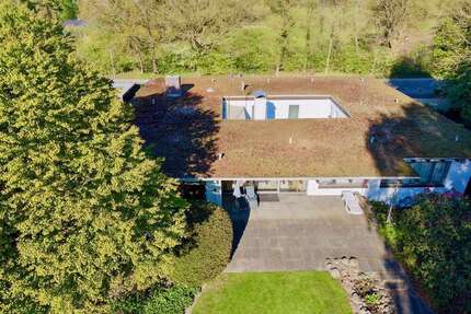 Haus zum Kaufen in Jersbek-Timmerhorn 1.290.000,00 € 292 m²