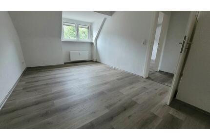 Charmante Dachgeschosswohnung mit 2 Zimmern in ruhiger Lage - Essen Stadtbezirk IV