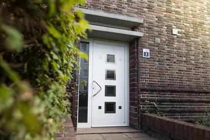 Modernisierte 4-Zimmer-Wohnung mit Balkon in Bremerhaven-Geestemünde!