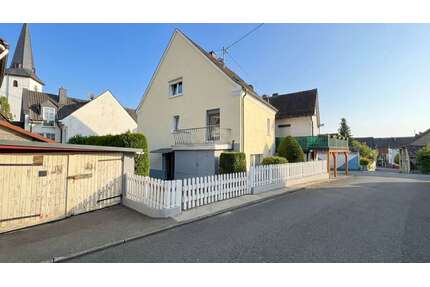 Haus zum Kaufen in Dornburg Frickhofen 230.000,00 € 180 m² - Dornburg / Frickhofen