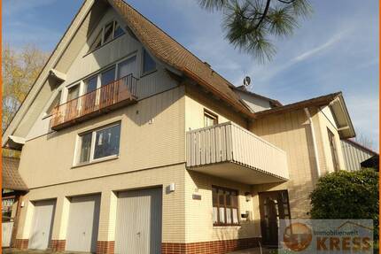 2 Familienwohnhaus mit 3 Wohneinheiten, 3 Garagenstellplätzen, Balkon & TerrasseWintergarten - Sinntal / Oberzell