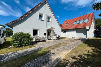 Einfamilienhaus am Wieker Bodden auf Rügen mit Ferienwohnung - Dranske