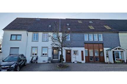 Haus zum Kaufen in Longkamp 239.000,00 € 280 m²