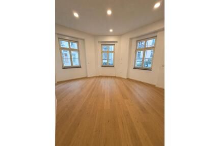Kernsanierte 3-Zimmer-Wohnung im Denkmalobjekt – hochwertiges Woh - Wiesbaden