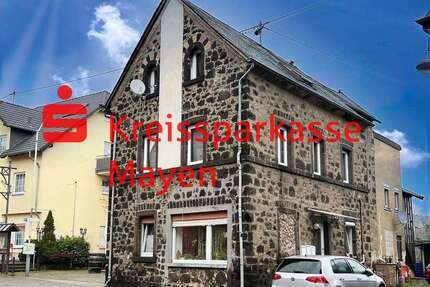Haus zum Kaufen in Nickenich 169.000,00 € 202 m²