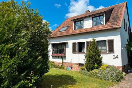 Freistehendes Familienhaus mit Wintergarten in ruhiger Lage - Sankt Ingbert