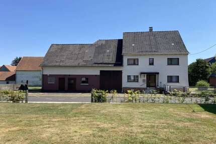 Haus zum Kaufen in Grebenhain Bermuthshain 229.000,00 € 157 m² - Grebenhain / Bermuthshain