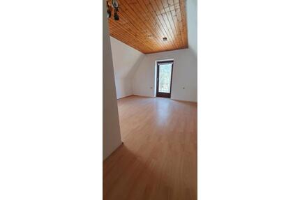 3-Zimmer-Wohnung - 650,00&nbsp;EUR Kaltmiete, ca.&nbsp; 92,00&nbsp;m&sup2; in Suderburg (PLZ: 29556)