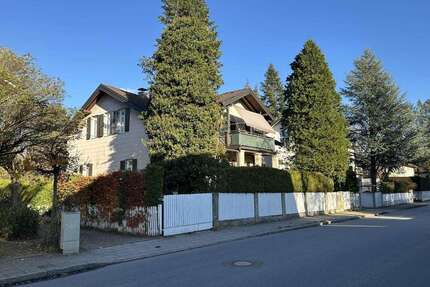 Haus zum Kaufen in Planegg 1.435.000,00 € 280 m²