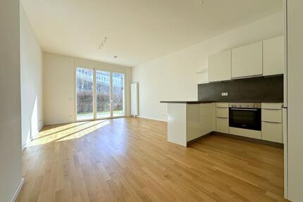 Terrasse, EBK und Stellplatz - 1.060,00&nbsp;EUR Kaltmiete, ca.&nbsp; 77,99&nbsp;m&sup2; in Nauen (PLZ: 14641)