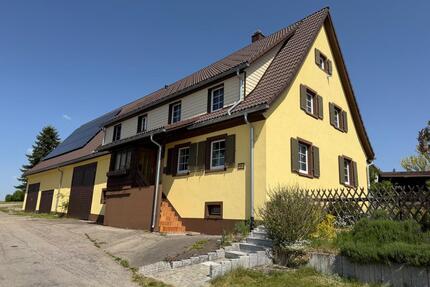 Charmantes Bauernhaus mit Scheune, Garten und moderner PV-Anlage - Löffingen