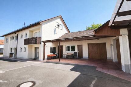 Provisionsfreies Raumwunder: Zweifamilienhaus (ca. 258 m²) mit PV - Jettingen-Scheppach