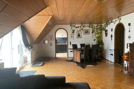 5 Zimmer Wohnung mit whirlpool, großem Balkon und Keller mit Bar - Schifferstadt