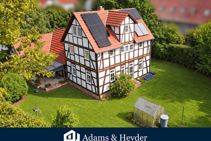 Haus zum Kaufen in Calden 440.000,00 € 203.84 m²