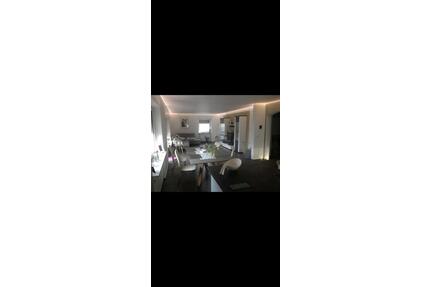 Privatverkauf! 4 Zimmer Wohnung in Darmstadt - Wixhausen