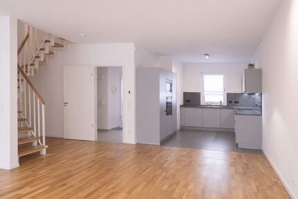 Provisionsfrei* Helles Zuhause mit Gartenidylle & Stellplatz - perfekt für Familien - Berlin