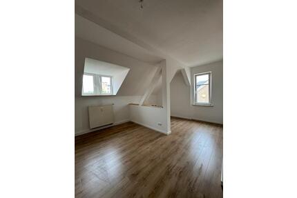 Erstbezug nach Sanierung – moderne 3-Raum-Wohnung in Glauchau
