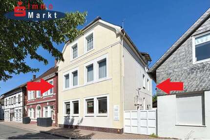 Haus zum Kaufen in Petershagen 169.000,00 € 303 m²