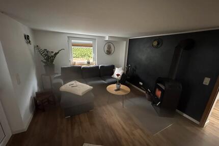 Wohnung zu vermieten - 750,00&nbsp;EUR Kaltmiete, ca.&nbsp; 99,00&nbsp;m&sup2; in Vöhl (PLZ: 34516)