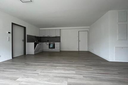 Kernsanierte Wohnung mit Terrasse - Horn-Bad Meinberg