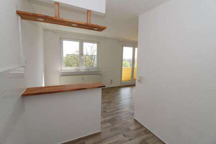 Wohnung zum Mieten in Bitterfeld-Wolfen 337,00 € 57 m²