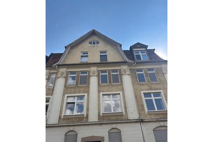 Hameln, Nähe Rathaus: 4-Zi.-Wohnung oder -Büro, 102 qm