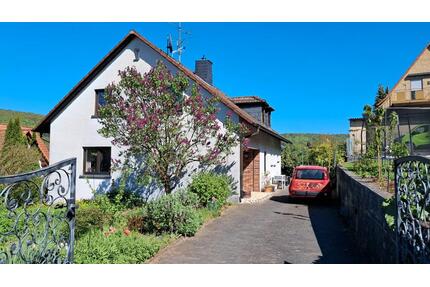 PROVISIONSFREI: 2-Familienhaus mit großem Garten in Waldaschaff