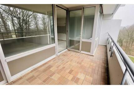 | Stuttgart-Asemwald: 3,5-Zimmer-Wohnung im vorbereiteten Rohzustand |