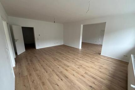 Renovierte 4-Zimmerwohnung - 1.100,00&nbsp;EUR Kaltmiete, ca.&nbsp; 125,00&nbsp;m&sup2; in Lichtenfels (PLZ: 96215)