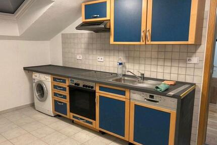 Charmante Dachgeschosswohnung in Reichenbach zu vermieten - Reichenbach an der Fils