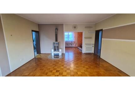 Doppelhaushälfte als Bungalow mit 5 Zimmer und 140m² Wohnfläche zu vermieten! - Burgkunstadt