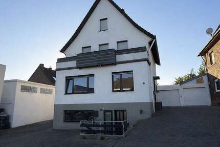 Haus zum Mieten in Erftstadt 1.800,00 € 151.58 m²