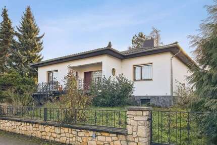 Haus zum Kaufen in Bad Lauchstädt 247.920,00 € 120 m²