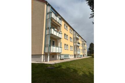 renoviert - modernisiertehelle Whg. 2Zi KücheBad (TLB) ca. 45m² - Crimmitschau