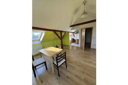 Gemütliche Dachgeschosswohnung mit Einbauküche - Gelsenkirchen Gelsenkirchen-West