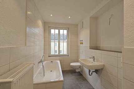 Wohnung zum Mieten in Dessau-Roßlau 433,00 € 66.54 m²