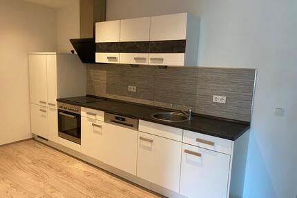 WOHNUNG 75qm , MIT KÜCHE , FUßBODENHEIZUNG , - Friedrichroda