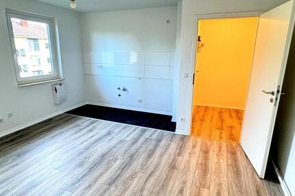 KLEIN aber FEIN * RENOVIERT * NUR für 1 PERSON * ab sofort * EINFACHES WOHNVIERTEL - Kaiserslautern Engelshof