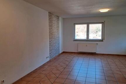 114qm Wohnung in Mettlach - 825,00&nbsp;EUR Kaltmiete, ca.&nbsp; 114,00&nbsp;m&sup2; in Merzig (PLZ: 66663)